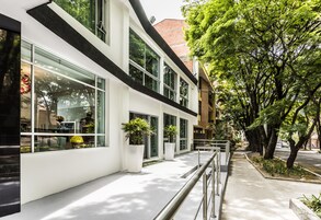 Fachada de la propiedad