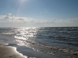 Una playa cerca, toallas de playa