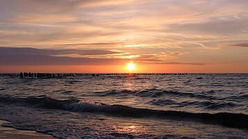 Beach nearby, beach towels
