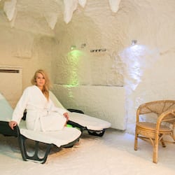 Couples treatment room(s), sauna, hot tub, steam room