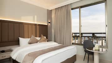 Chambre Double Deluxe | 1 chambre, minibar, coffres-forts dans les chambres