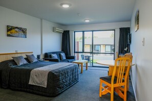 Double Studio, 1 Queen Bed | View from room