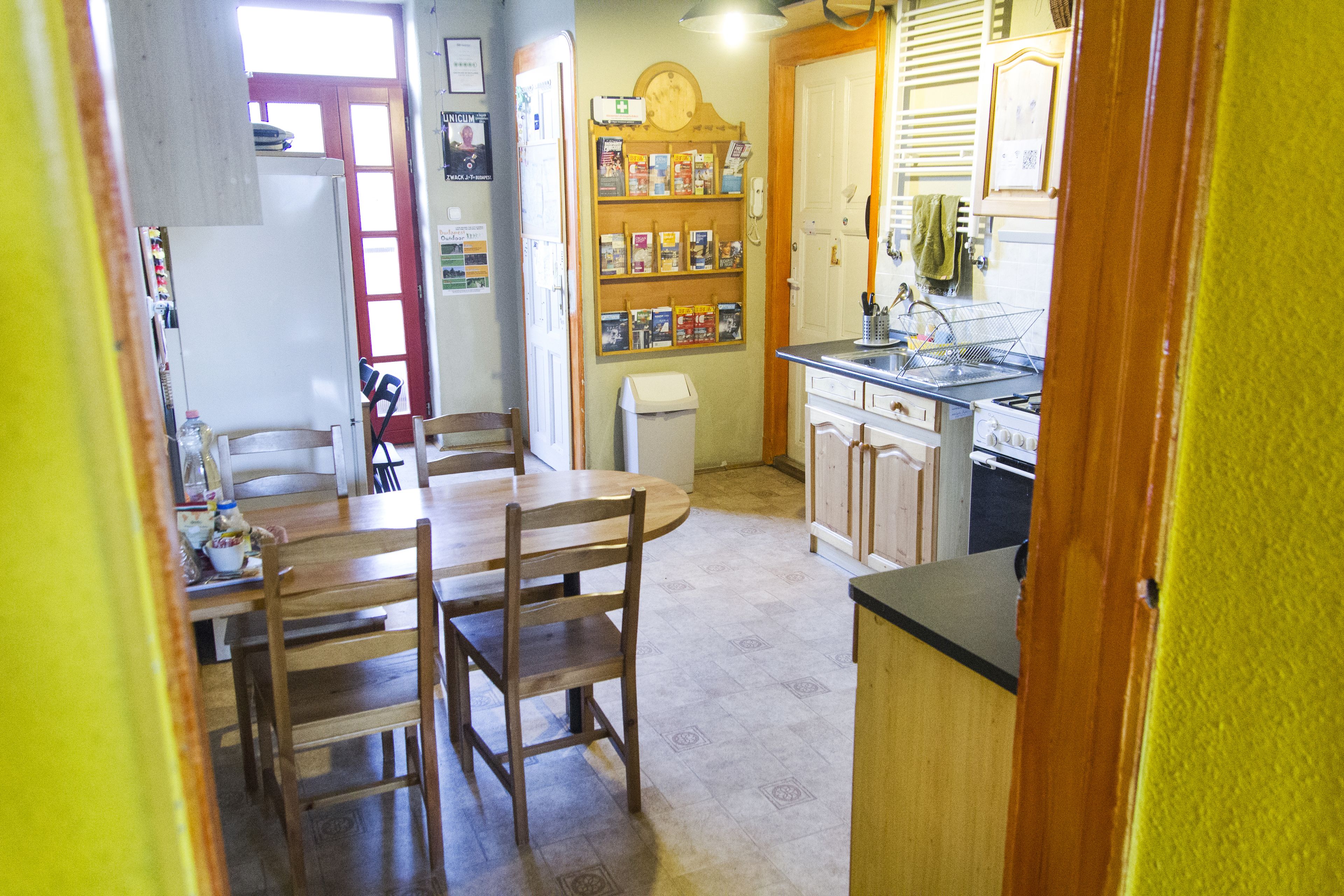 Photo - 7x24 Central Hostel