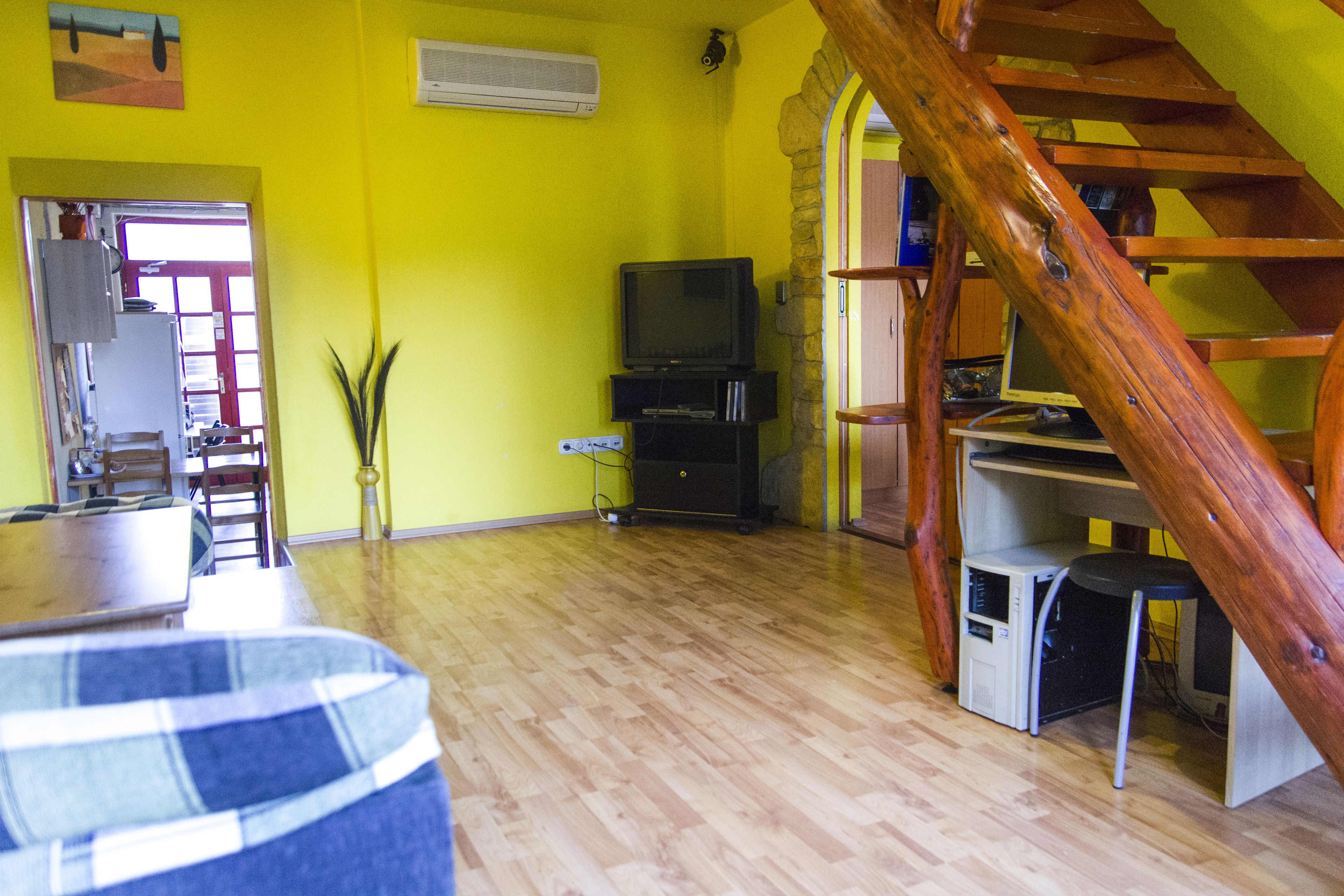 Photo - 7x24 Central Hostel