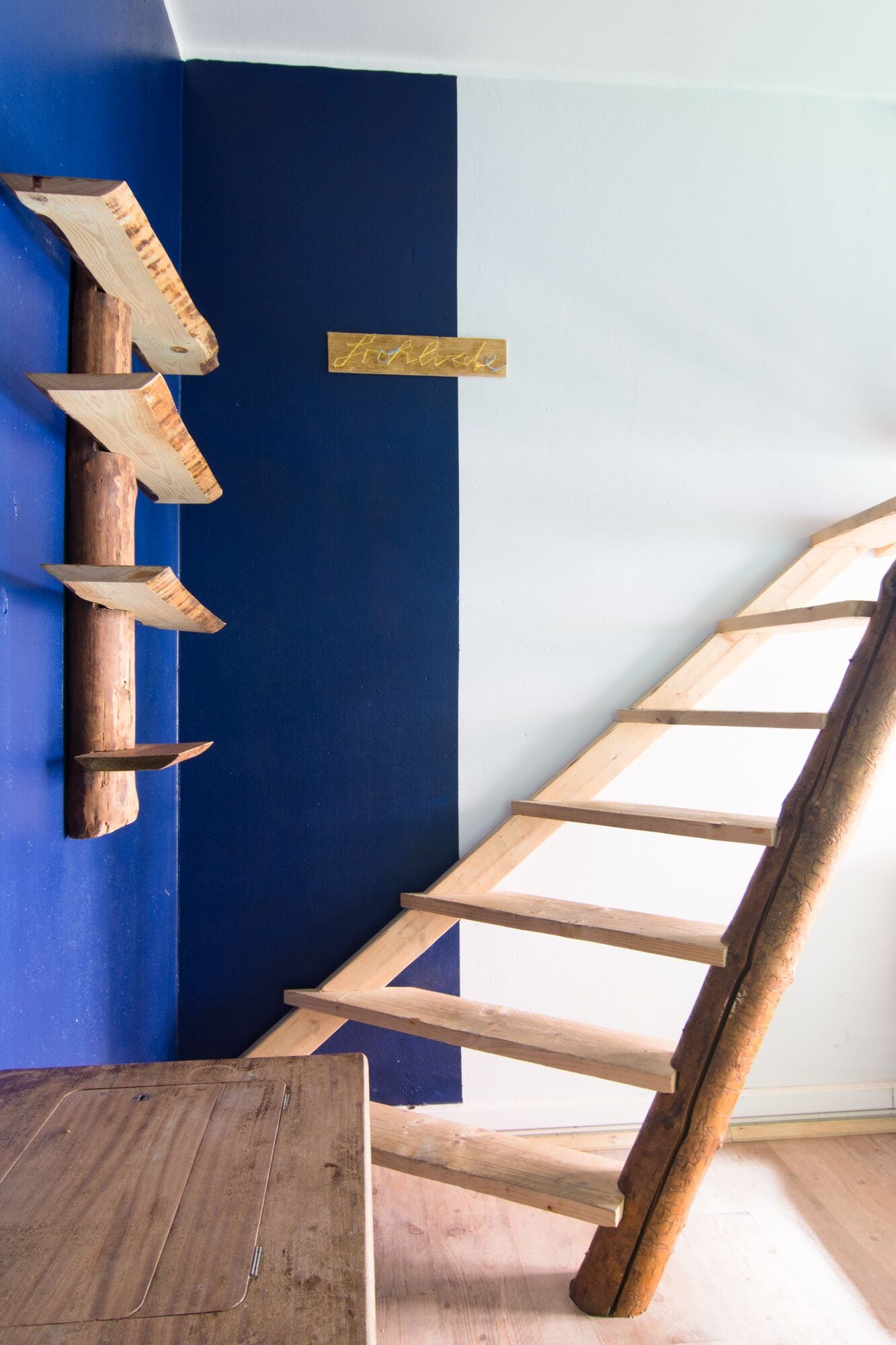 Kamar Double, kamar mandi umum | Bantalan ekstra lembut, brankas, dan didekorasi berbeda-beda