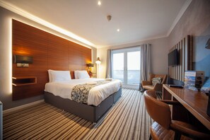 Executive Double Room | Desk, blackout curtains, iron/ironing board, free WiFi - The Highfield Hotel (Houghton le Spring)