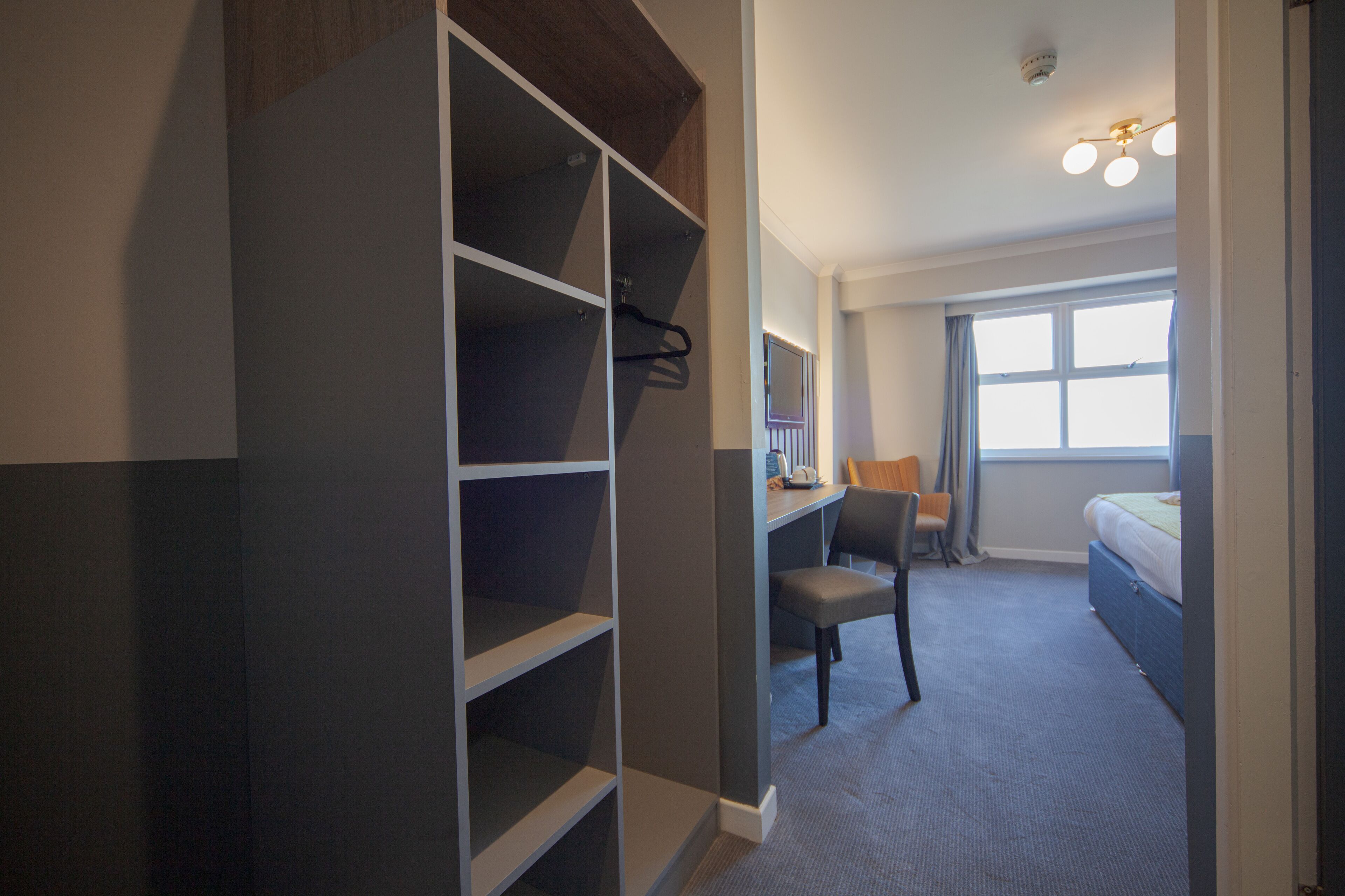 Dobbeltrom – deluxe | Skrivebord, blendingsgardiner, strykejern/-brett og wi-fi (inkludert)