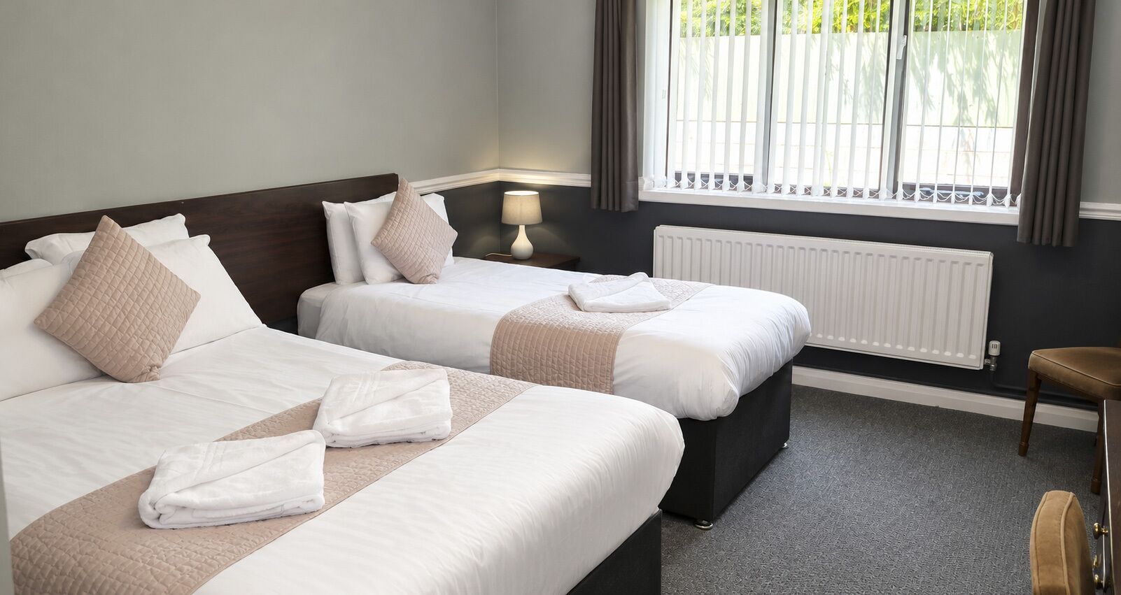 Suite, Ensuite (Bath and Shower)