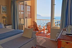 Premium bedding, in-room safe, individually decorated