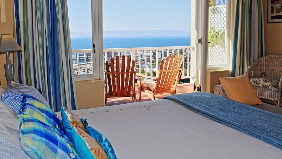 Albatross Guest House