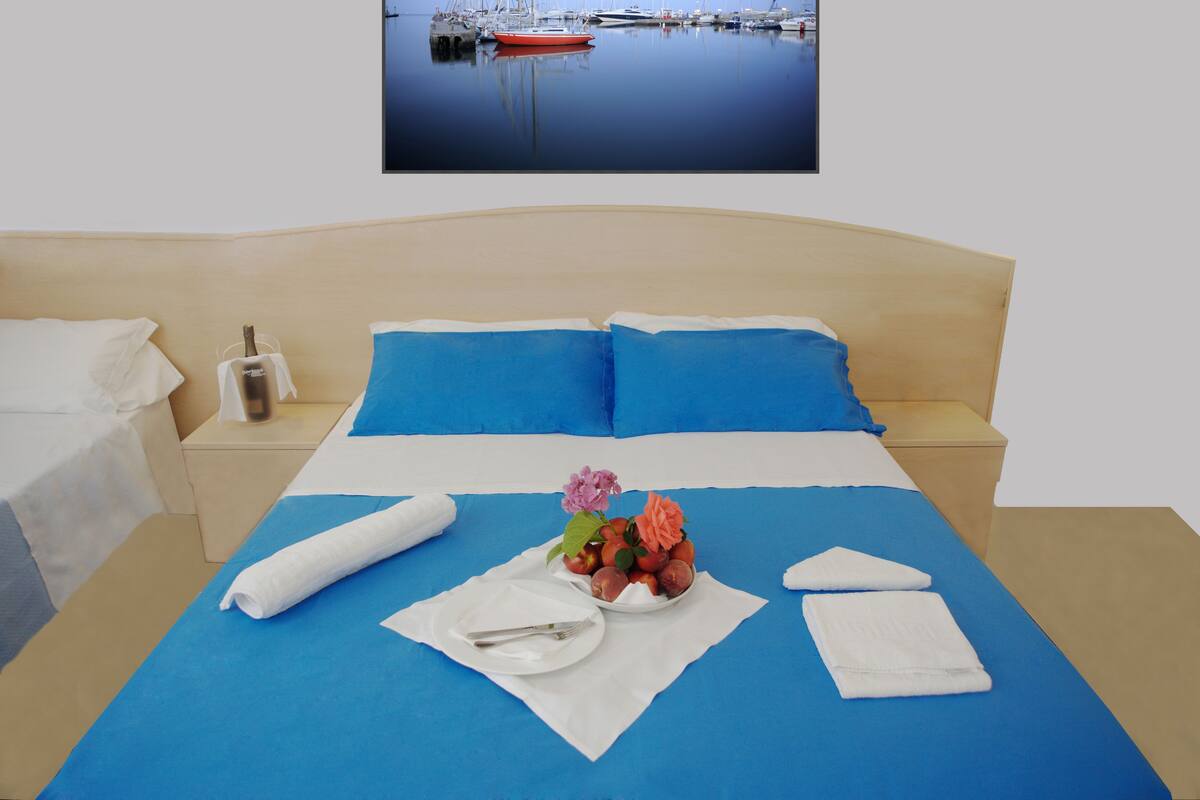 Room service – dining