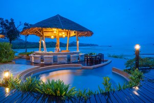 2 outdoor pools, pool umbrellas, sun loungers