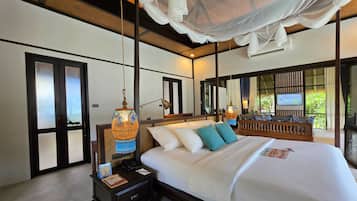 One Bedroom Beachfront Pool Villa | Hochwertige Bettwaren, Select-Comfort-Betten, Minibar, Zimmersafe