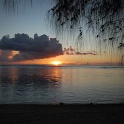 Beach nearby, white sand, snorkelling, kayaking