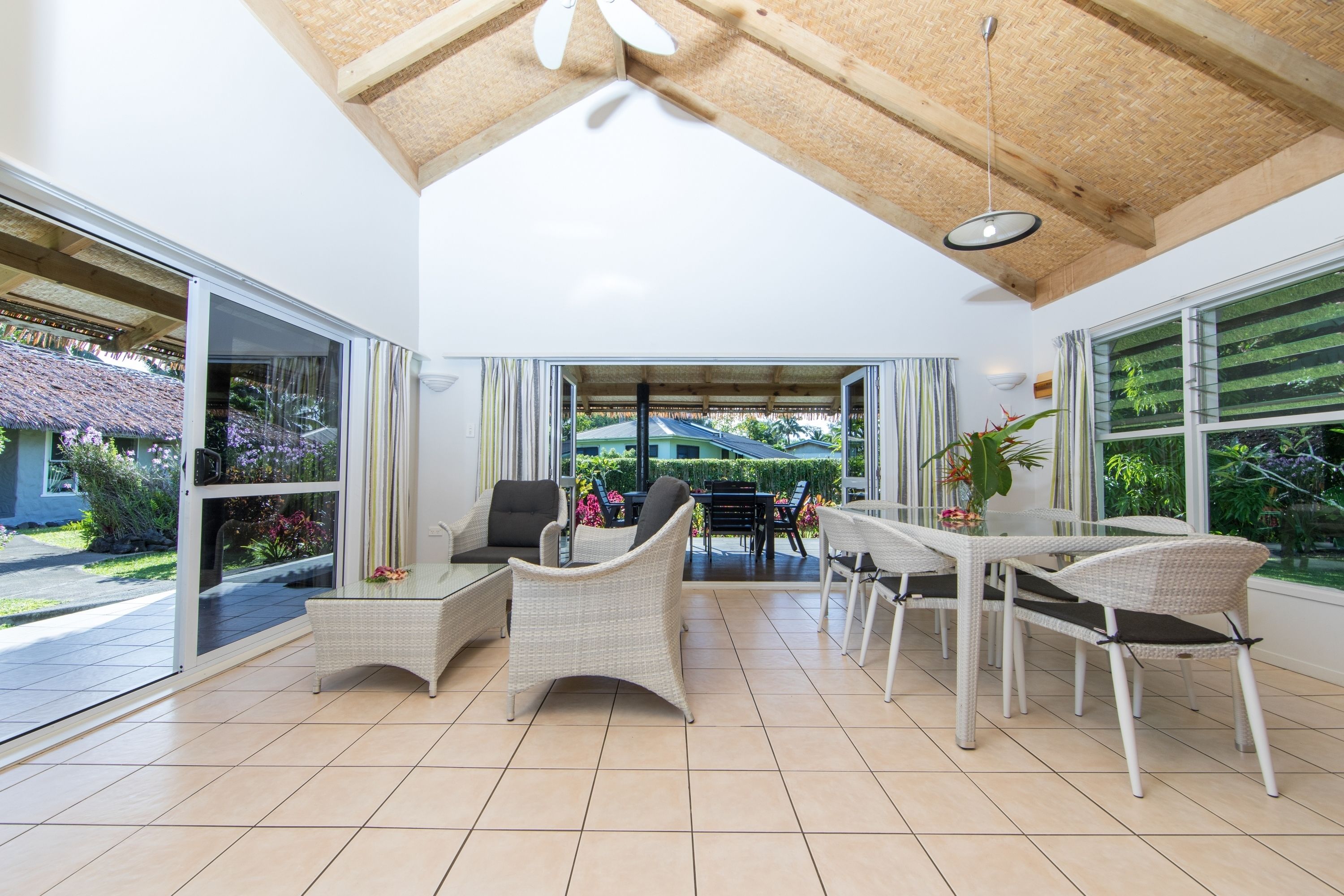 villa, 2 bedrooms | living area