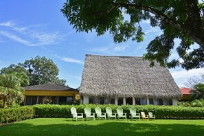 Standard Room, 1 Katil Ratu (Queen) | Bahagian luar