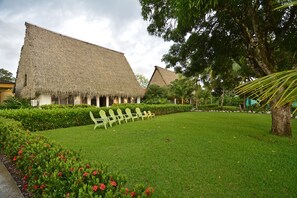 Standard Room, 1 Katil Ratu (Queen)