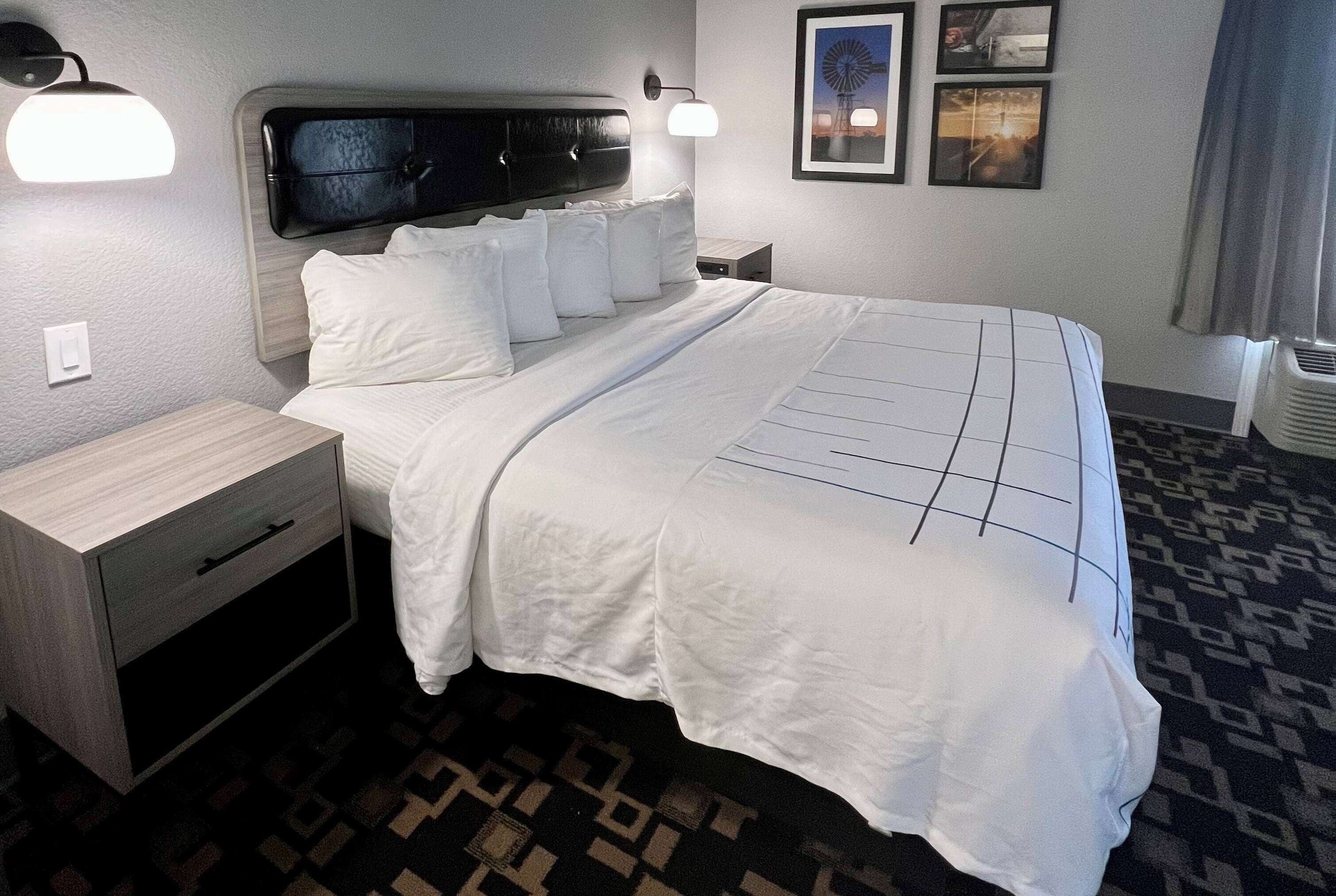 Suite, 1 King Bed, Non Smoking