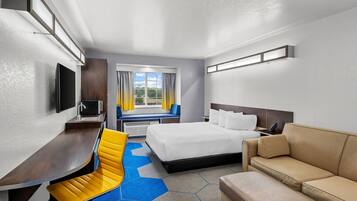 Suite, con acceso para personas discapacitadas | Caja de seguridad en la habitación y escritorio