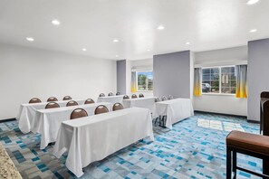 Meeting facility - Microtel Inn & Suites by Wyndham Searcy (Searcy)