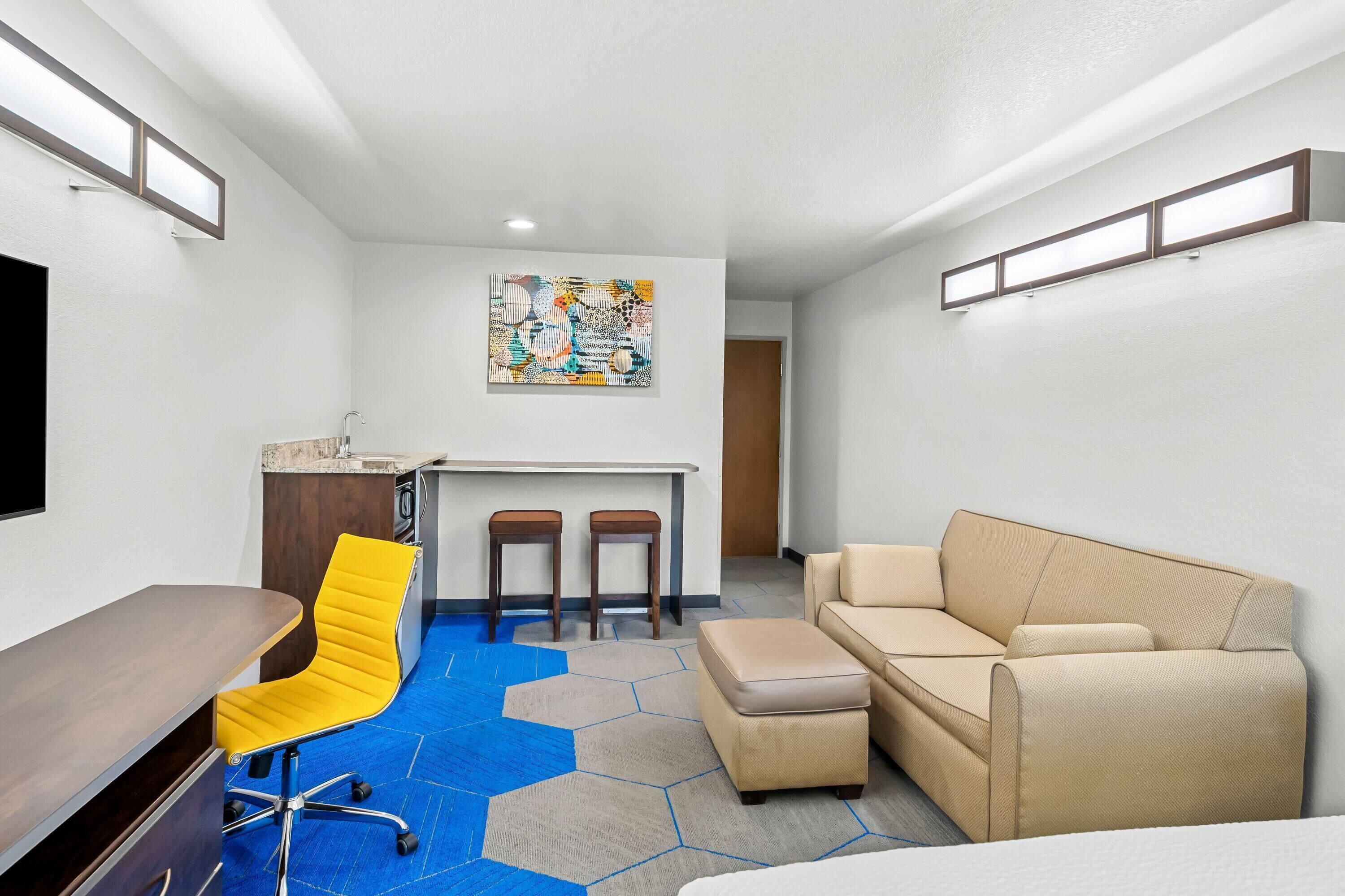 suite | in-room safe, desk, iron/ironing board, free wifi