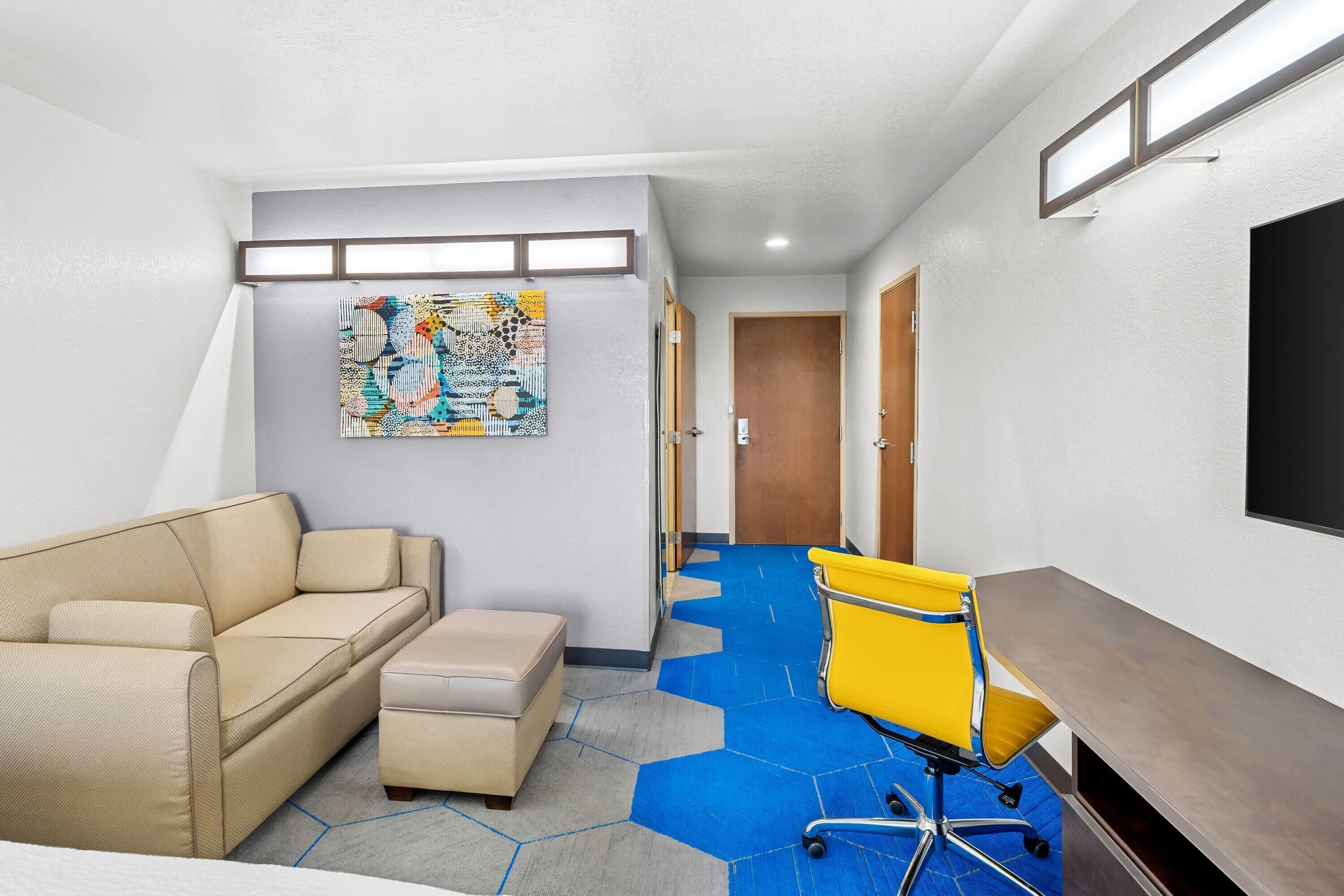 suite, accessible | in-room safe, desk, iron/ironing board, free wifi