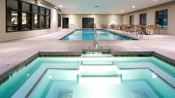 Indoor pool, sun loungers