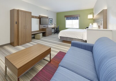 Holiday Inn Express & Suites Denton North by IHG