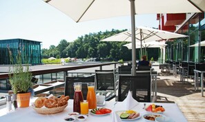 2 restaurants, dinner served, Fusion cuisine - Asia Resort Linsberg - Adults Only (Bad Erlach)