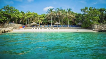 Strandbar, kajakkpadling og roing