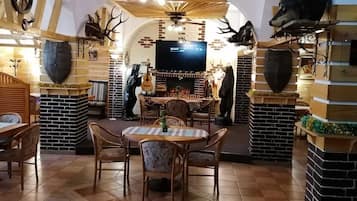 Spécialités Cuisine locale et internationale