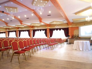 Meeting facility - La Sura Getilor (Suceava)