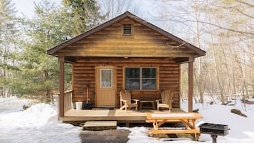 Economy Cabin, 1 Queen Bed | Down comforters, individually decorated, individually furnished
