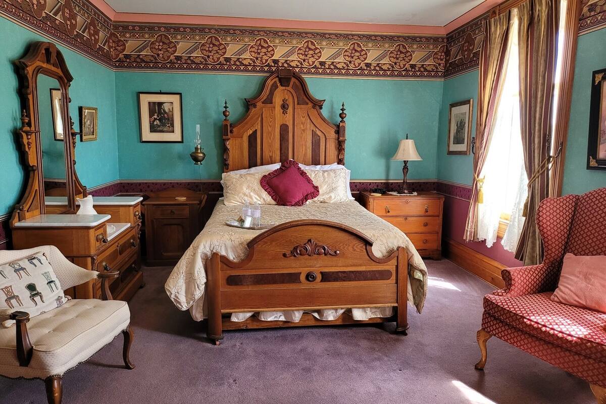 Standard Double Room, Ensuite (Balcony Room)