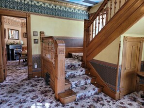 Lobby - Grand Victorian B&B Inn (Bellaire)