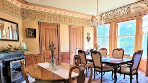 Dining - Grand Victorian B&B Inn (Bellaire)