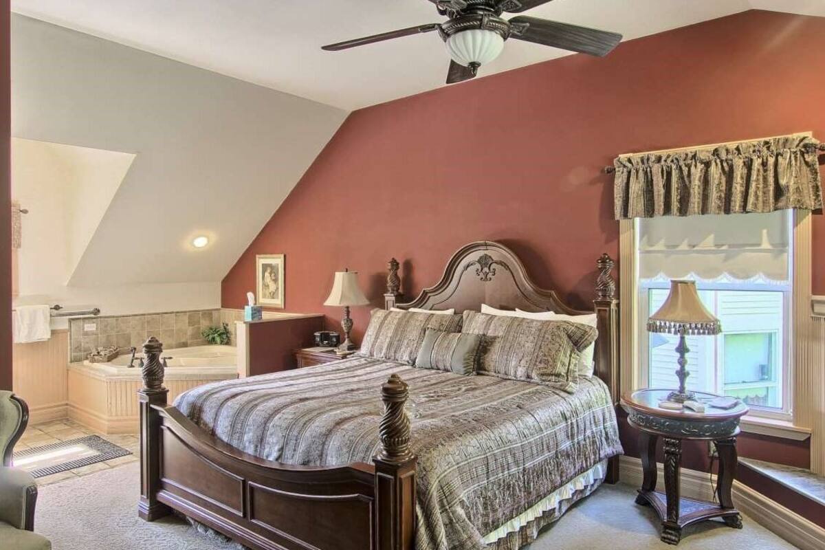 Standard Double Room, Ensuite (Richardi Room)