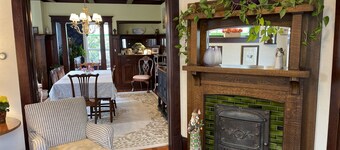 Fisher House Victoria Bed and Breakfast