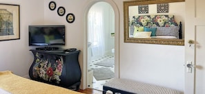 Room - Fisher House Victoria Bed and Breakfast (Victoria)
