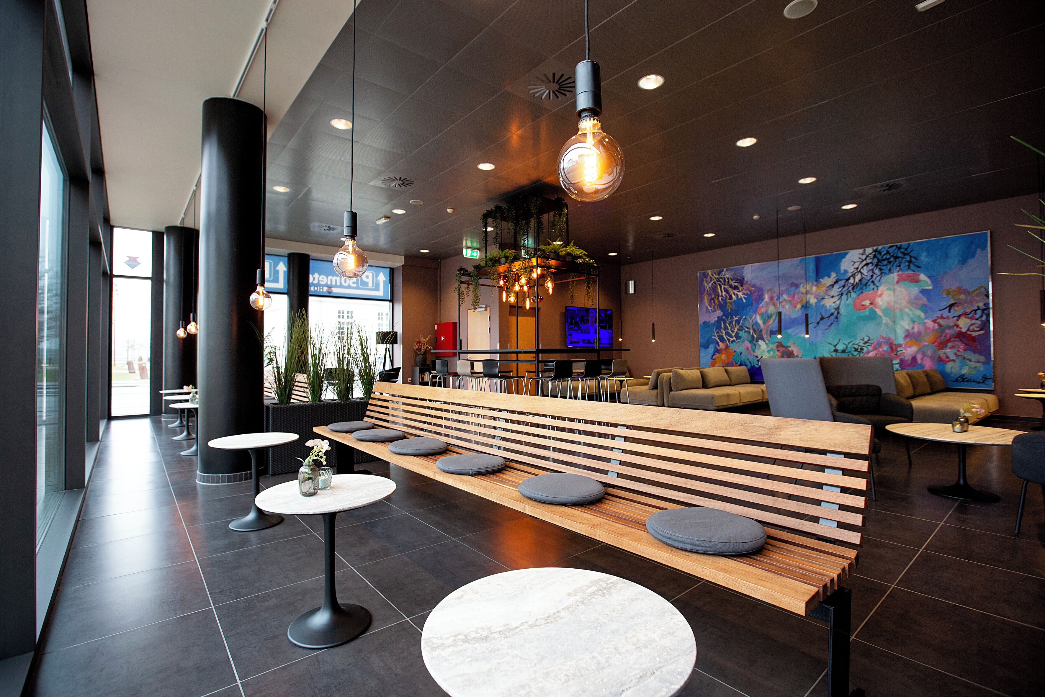 บริเวณนั่งเล่นที่ล็อบบี้