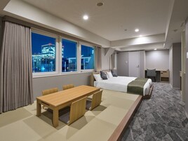 In-room safe, blackout curtains, iron/ironing board, free WiFi