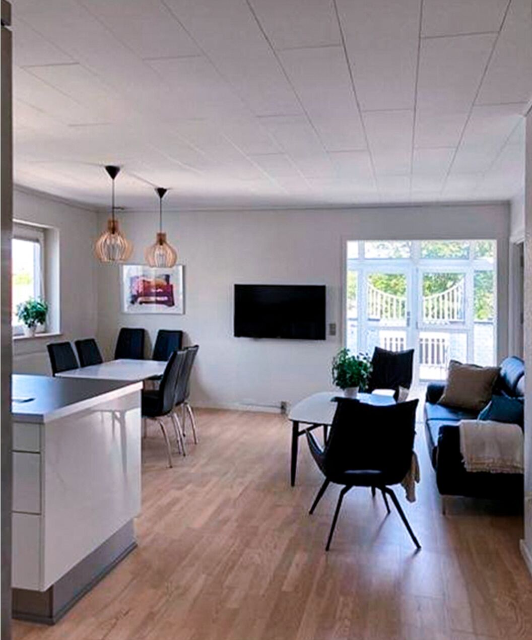 apartment | 2 bedrooms, individually decorated, individually furnished, desk