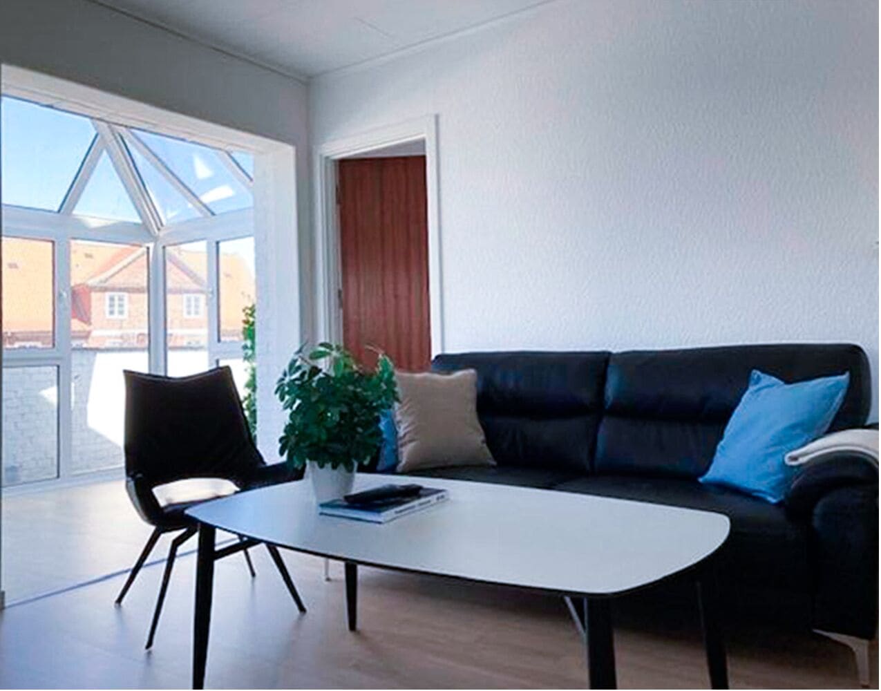 apartment | 2 bedrooms, individually decorated, individually furnished, desk