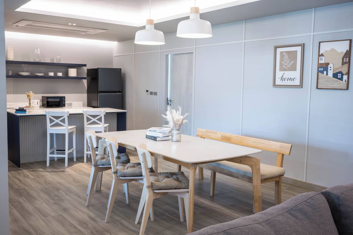 Family Suite | Living area | 32-inch LCD TV with cable channels, TV