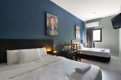 Liber Seashore Suites