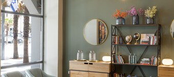 萊渤海濱套房酒店