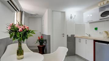 Suite | Coffres-forts dans les chambres, bureau