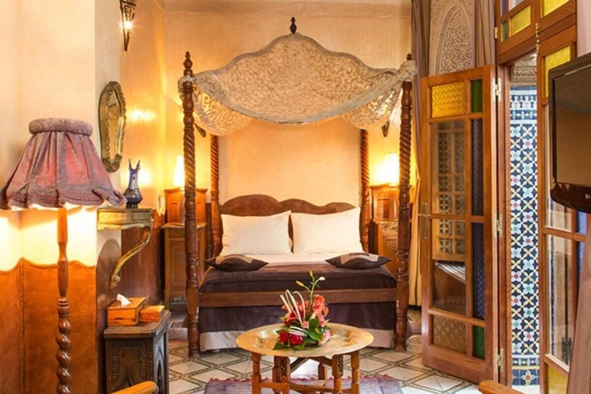 Premium bedding, in-room safe, desk, blackout drapes