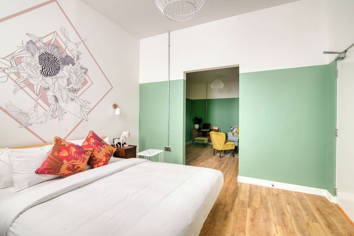 1 habitación, ropa de cama de alta calidad y cortinas blackout