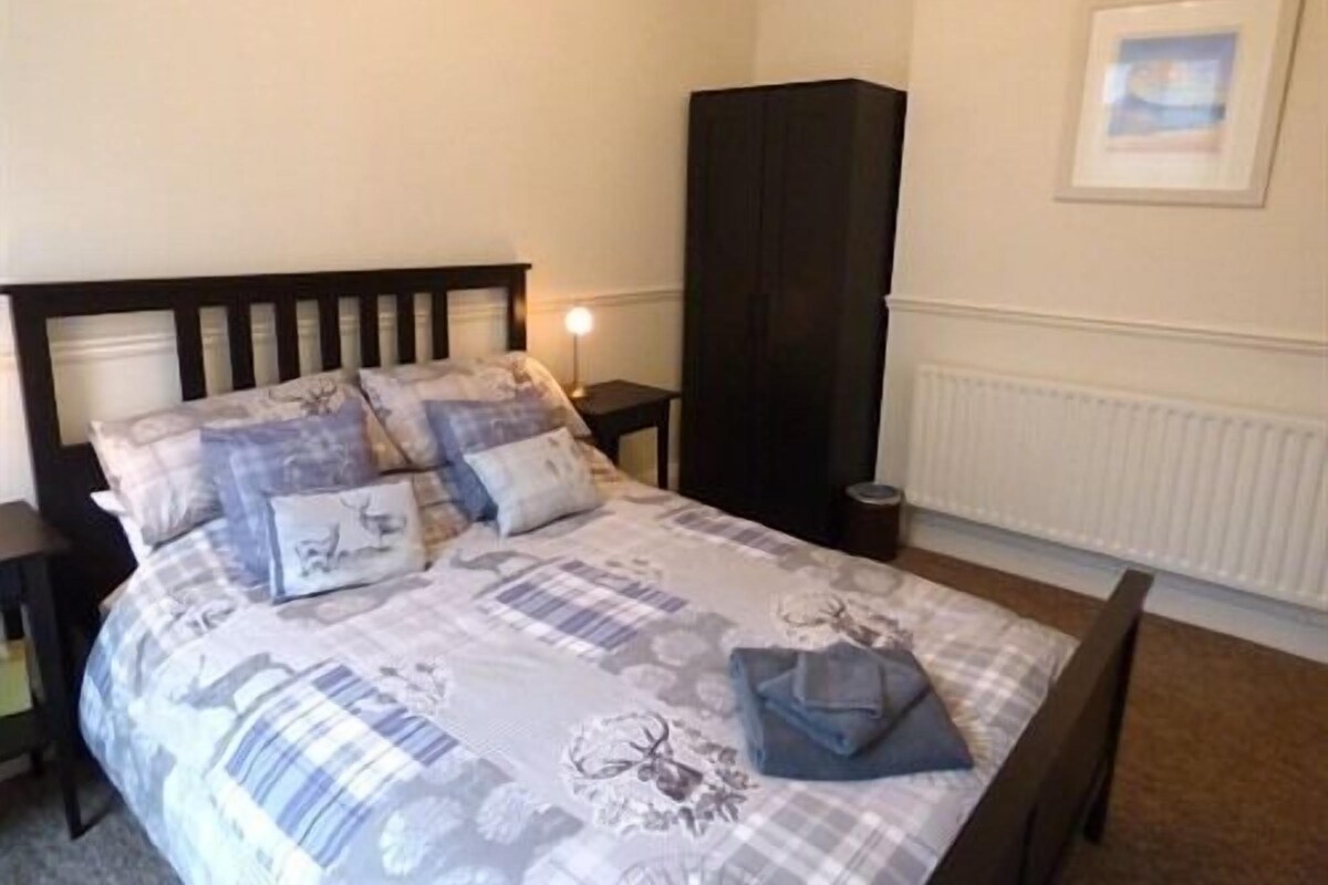 Chambre Double, salle de bains attenante